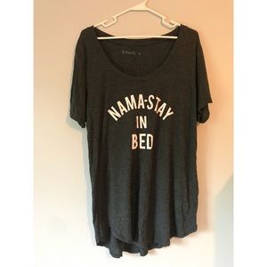 Gray nama-stay in bed shirt